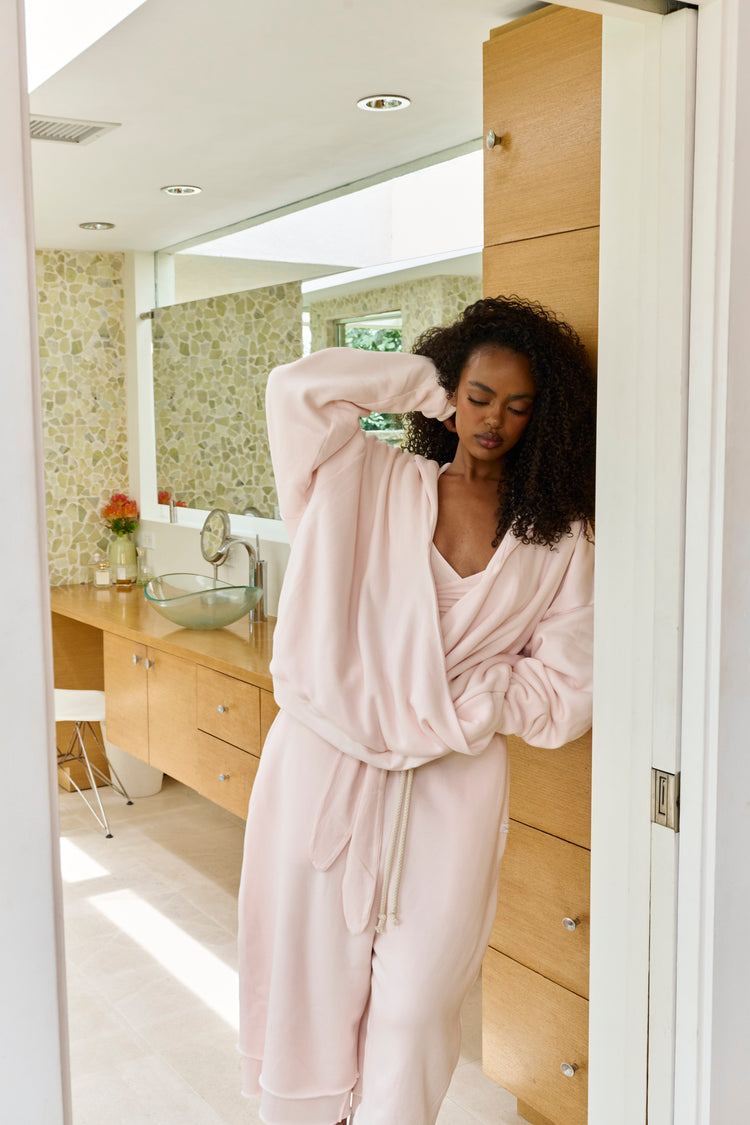 OVERSIZED CLOUD HOODIE // PINK MIST