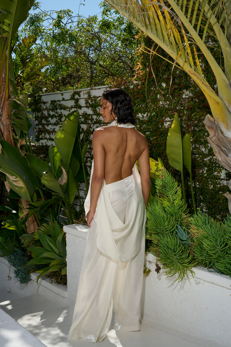 SARONG // MILKY PEARL