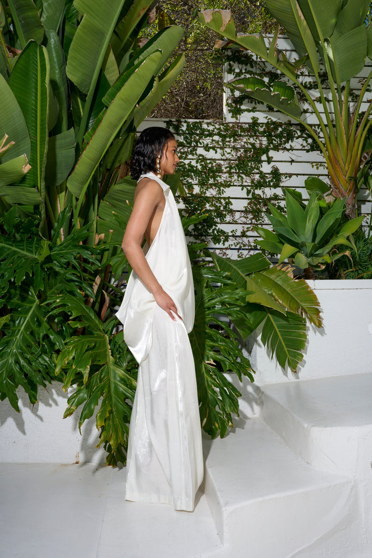 SARONG // MILKY PEARL