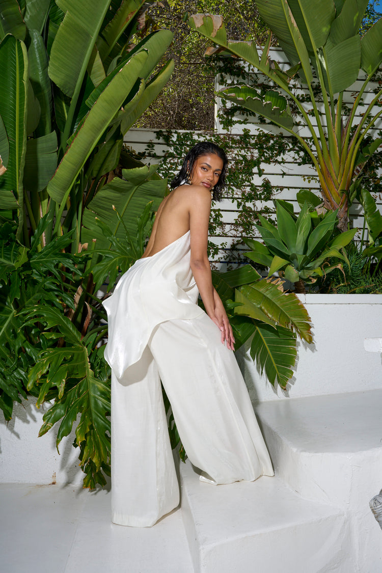 SARONG // MILKY PEARL
