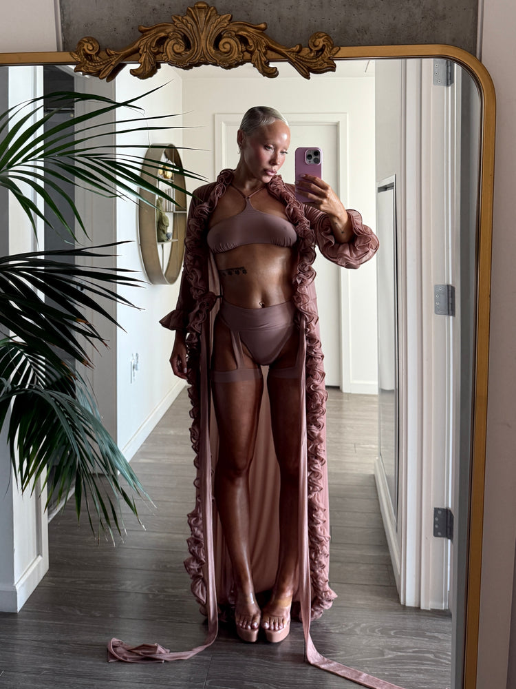 MOVIE STAR DRESSING GOWN // PETAL NECTAR