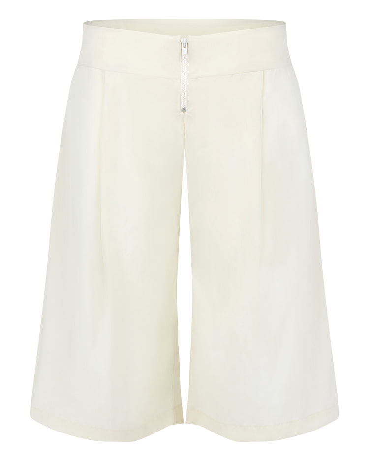 WINDBREAKER LOW RISE SHORT // MILKY WAY