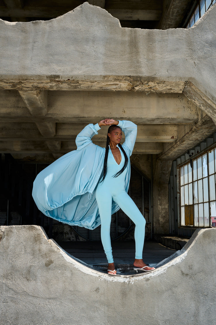 HOODED BALLOON WINDBREAKER // AQUAMARINE