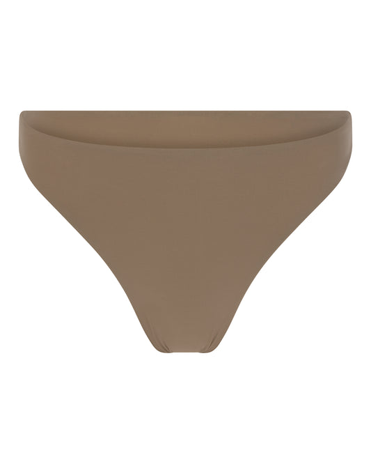 HIGH CUT HOSIERY THONG // BAMBI